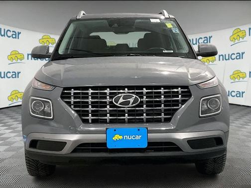 2022 Hyundai VENUE SEL