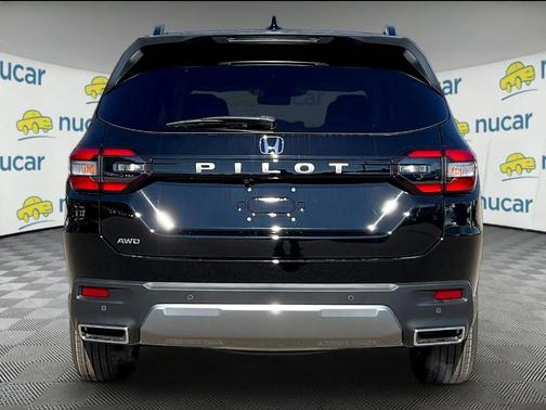 Crystal Black Pearl 2026 Honda Pilot EX-L