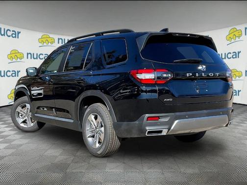 Crystal Black Pearl 2026 Honda Pilot EX-L