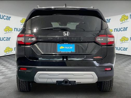 Crystal Black Pearl 2025 Honda Pilot TrailSport
