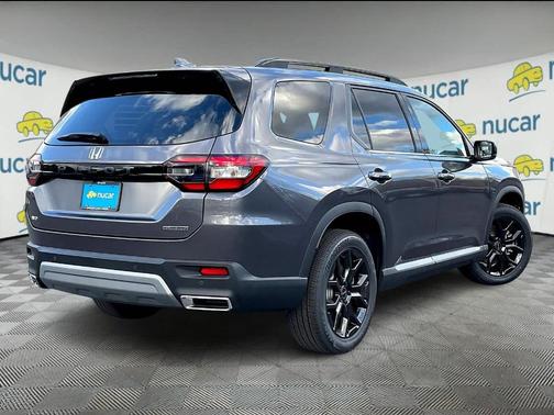 2025 Honda Pilot TOURING+