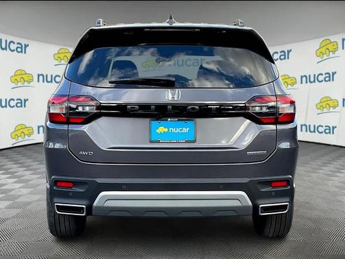 2025 Honda Pilot TOURING+