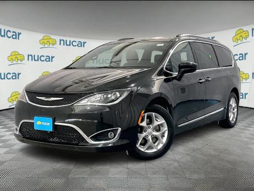 2020 Chrysler Pacifica Touring-L
