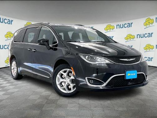 2020 Chrysler Pacifica Touring-L