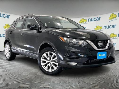 2022 Nissan Rogue Sport SV