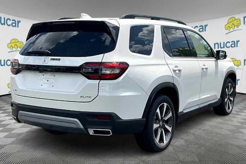 2025 Honda Pilot Elite