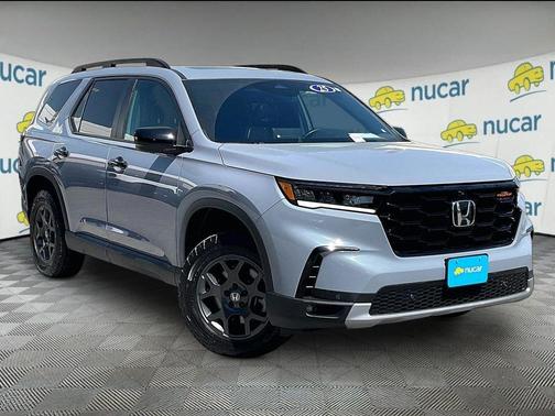 Gray 2025 Honda Pilot TrailSport