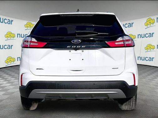 White 2022 Ford Edge SEL