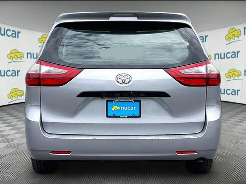 Silver 2017 Toyota Sienna L