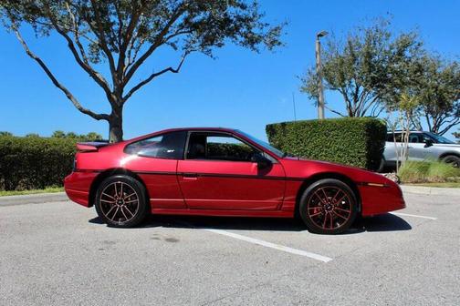 1988 Pontiac Fiero GT 2dr Coupe
