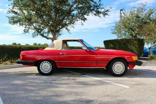 1987 Mercedes-Benz S-Class 560 SL 2dr Convertible