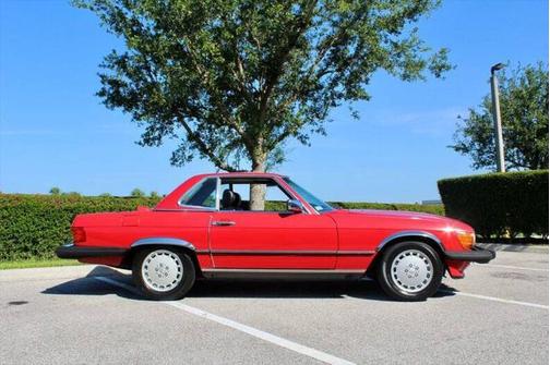 1987 Mercedes-Benz S-Class 560 SL 2dr Convertible