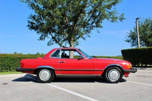 1987 Mercedes-Benz S-Class 560 SL 2dr Convertible