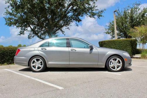 2013 Mercedes-Benz S-Class S 550 4dr Sedan