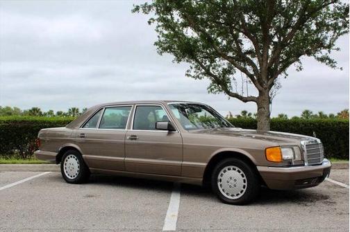 1987 Mercedes-Benz E-Class 300 SDL 4dr Turbodiesel Sedan
