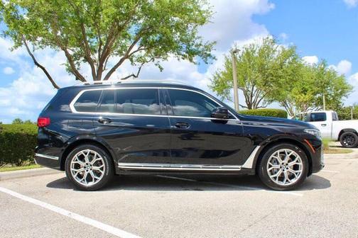 Jet Black 2021 BMW X7 xDrive40i
