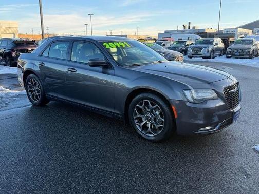 2018 Chrysler 300 S