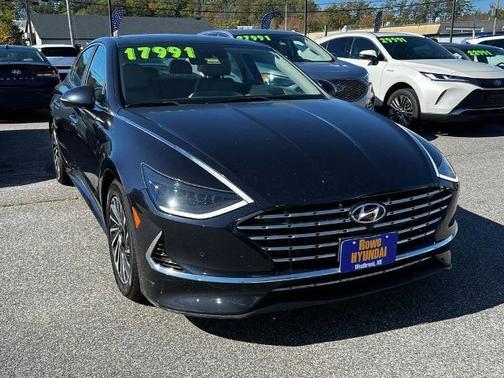 2021 Hyundai SONATA LIMITED