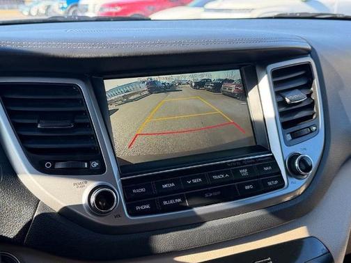 2017 Hyundai TUCSON SE PLUS