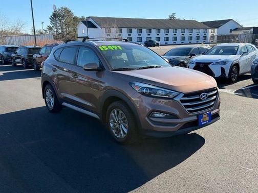 2017 Hyundai TUCSON SE PLUS