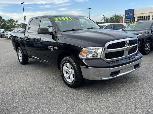 2022 RAM 1500 Classic SLT