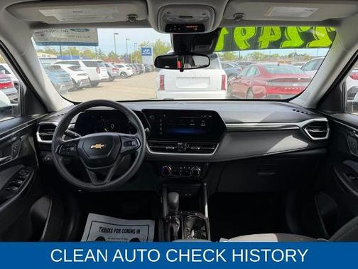 Summit White 2024 Chevrolet Trailblazer LT