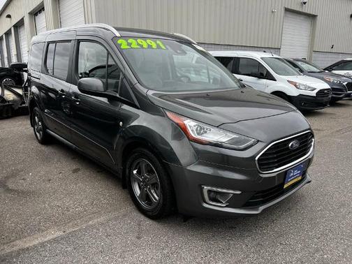 2022 Ford Transit Connect TITANIUM