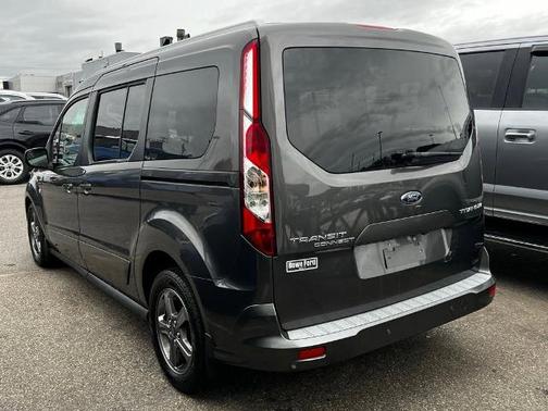 2022 Ford Transit Connect TITANIUM