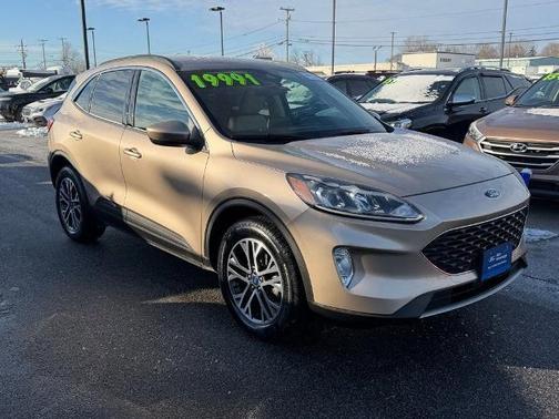 2020 Ford Escape SEL