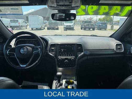 Diamond Black 2018 Jeep Grand Cherokee LAREDO