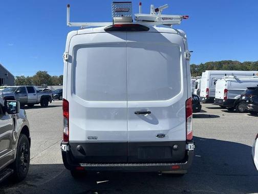 2022 Ford Transit-250 BASE