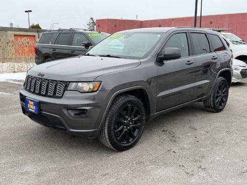 2018 Jeep Grand Cherokee LAREDO