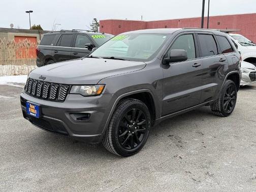 2018 Jeep Grand Cherokee LAREDO