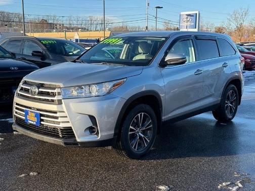 2019 Toyota Highlander LE