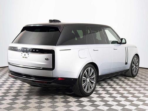 2023 Land Rover Range Rover P400 SE
