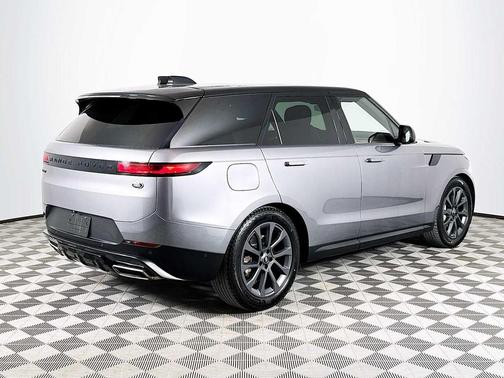 2023 Land Rover Range Rover Sport SE