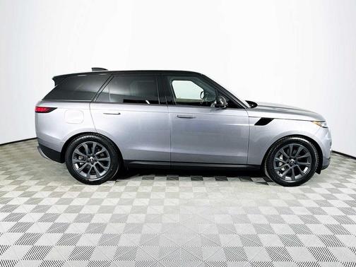 2023 Land Rover Range Rover Sport SE