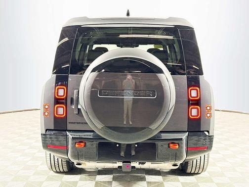 2026 Land Rover Defender P400 X