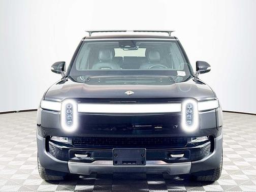 Midnight 2023 Rivian R1S Adventure