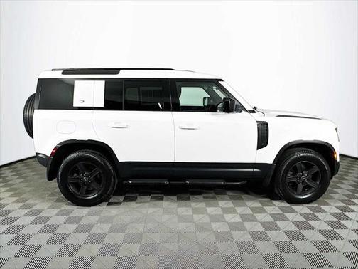 2022 Land Rover Defender 110 Standard