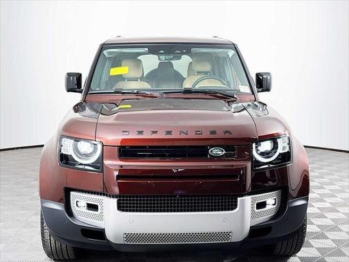 2025 Land Rover Defender 130 P300 S