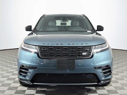 Giola Green 2026 Land Rover Range Rover Velar P250 SE R-Dynamic