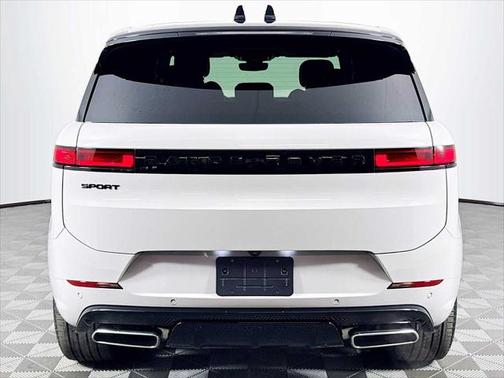 2025 Land Rover Range Rover Sport SE