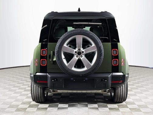 2026 Land Rover Defender P400 X-Dynamic SE