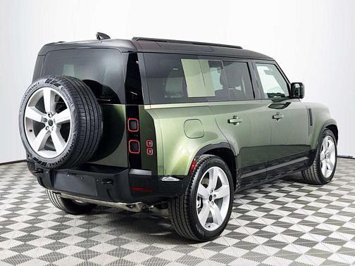 2026 Land Rover Defender P400 X-Dynamic SE