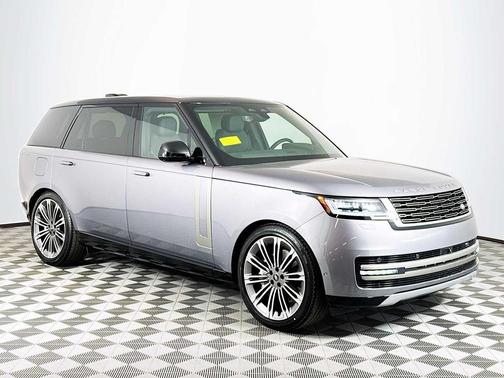 2025 Land Rover Range Rover P530 SE 7 Seat