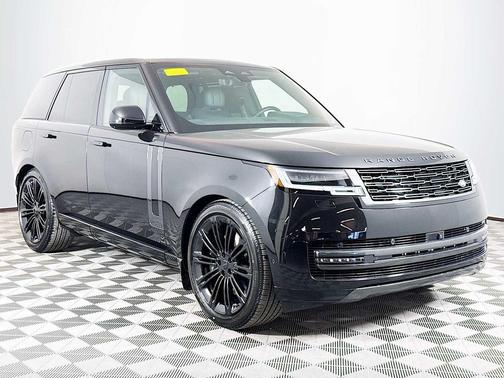 2026 Land Rover Range Rover P530 SE