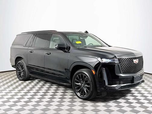 2022 Cadillac Escalade ESV Luxury