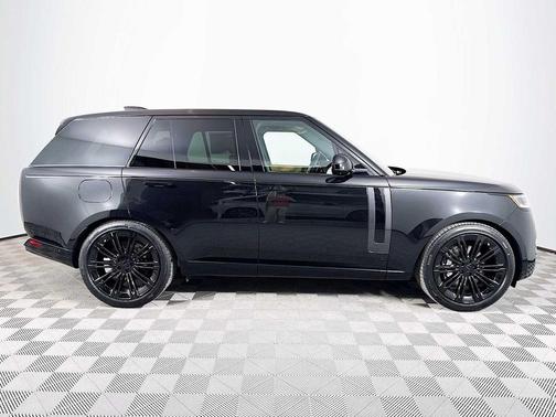 2026 Land Rover Range Rover P400 SE