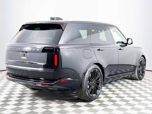 2026 Land Rover Range Rover P400 SE